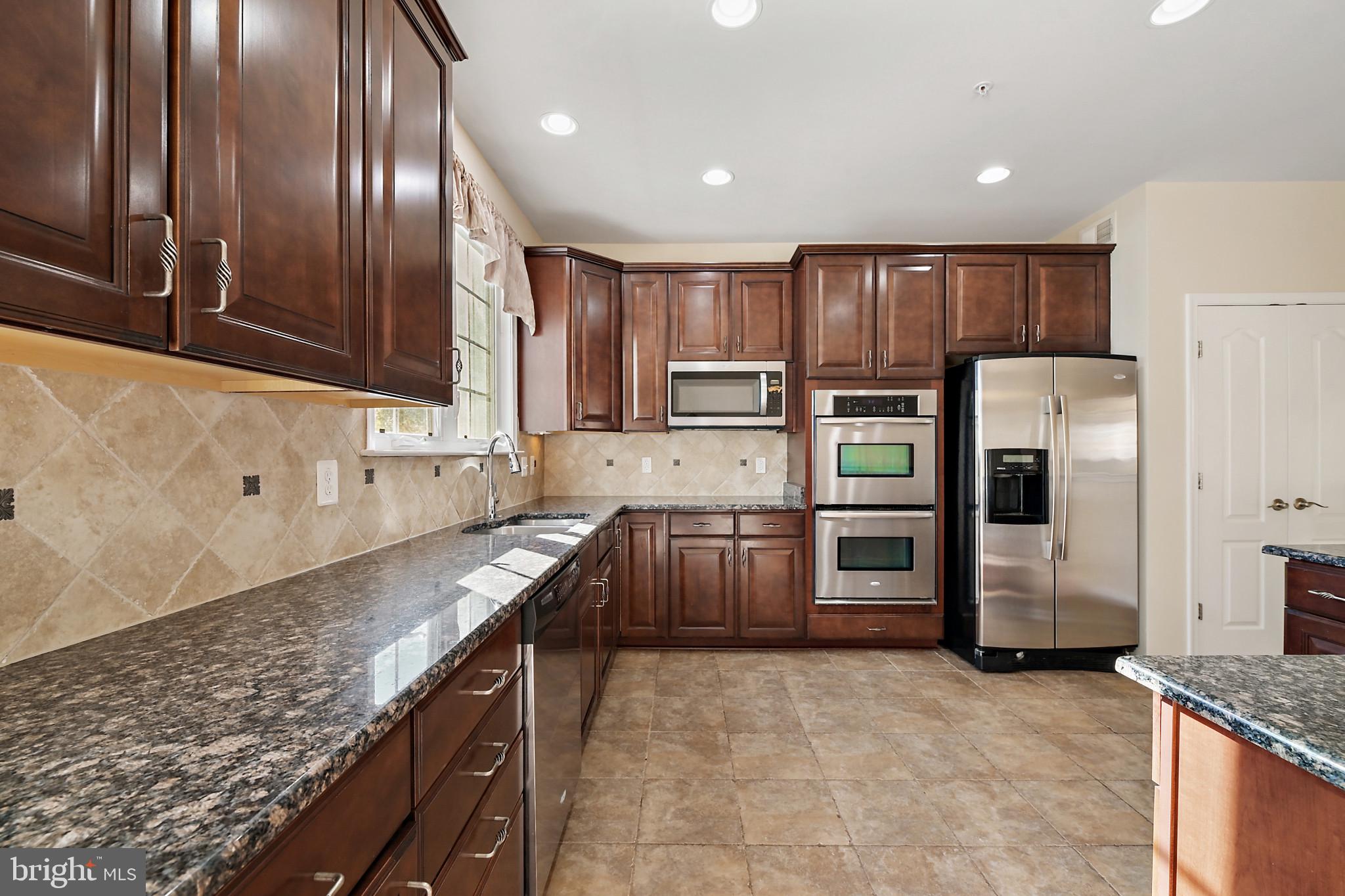 8100 Sport View Road Hyattsville, MD 20785 - Photo 8 of 39