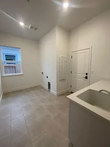 $594,990 | 5048 Lone Star Way, Roseville, CA 95747