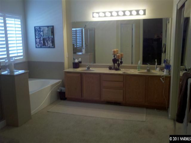 20997 Cameron Court Reno, NV 89508 - Photo 10 of 13 Photo 10