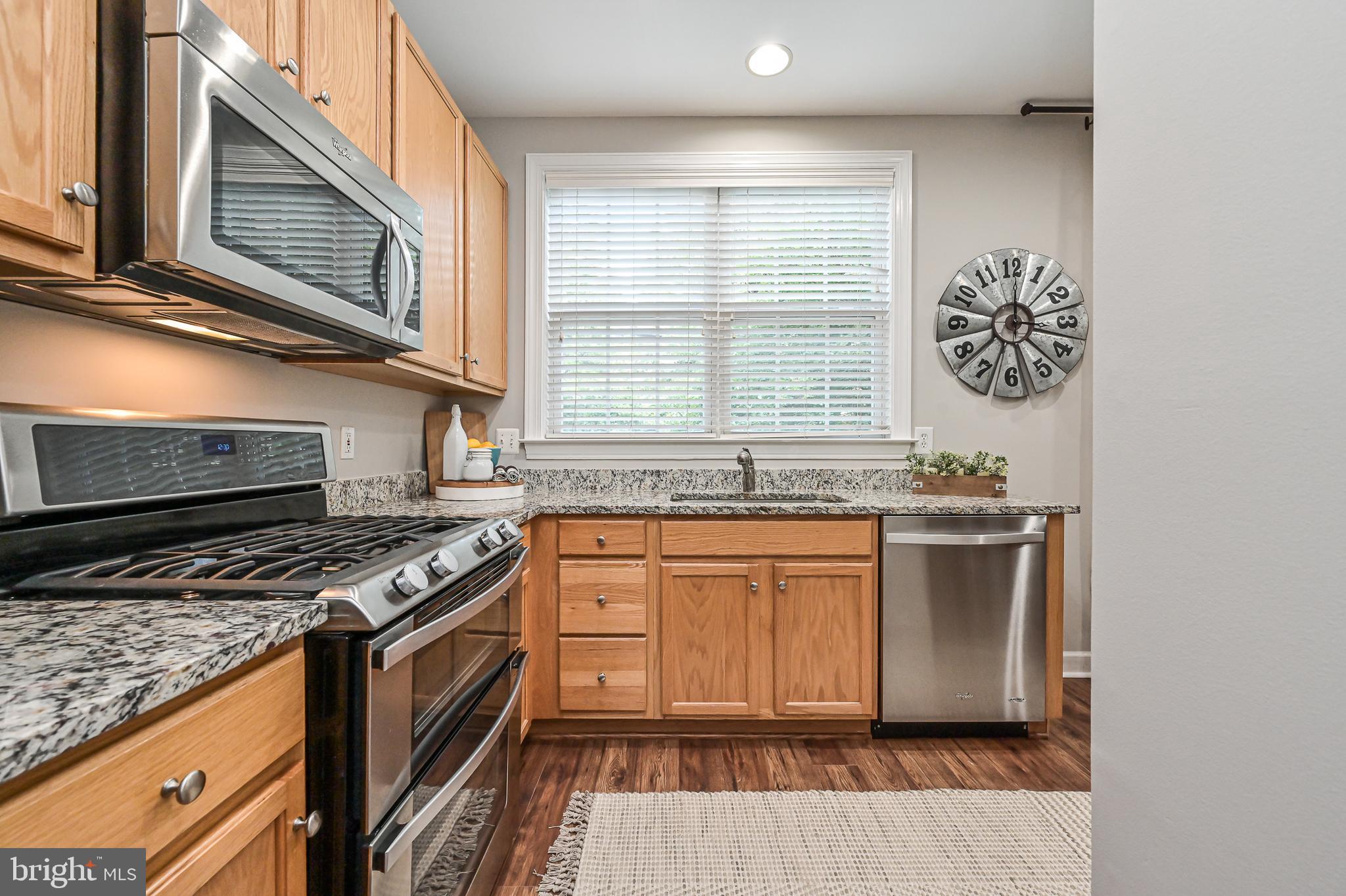 4142 Timber Log Way Fairfax, VA 22030 - Photo 11 of 27 Kitchen