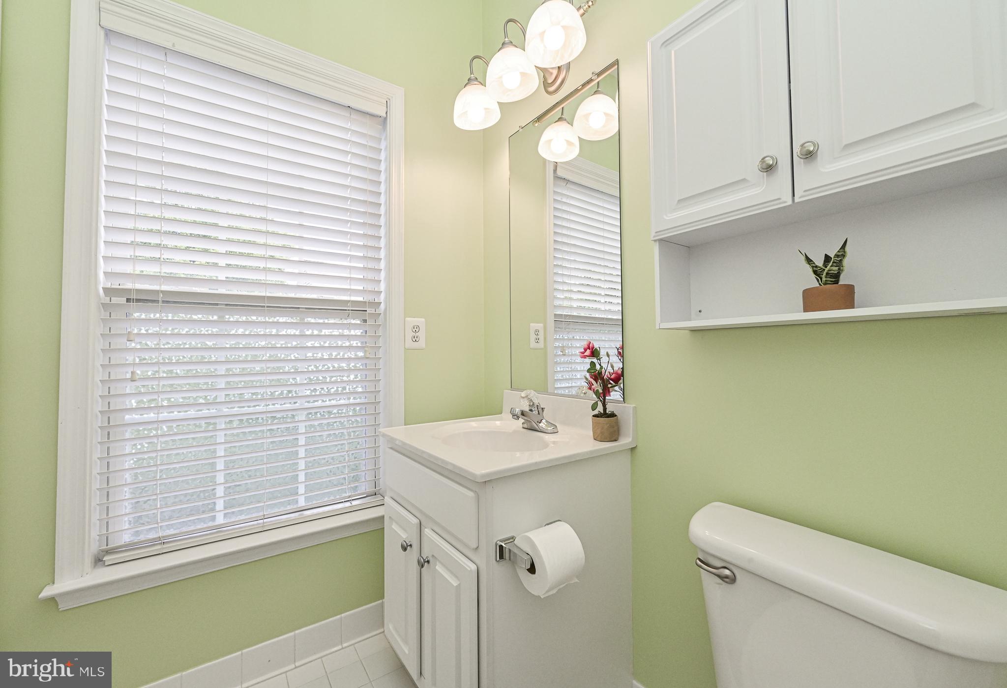 4142 Timber Log Way Fairfax, VA 22030 - Photo 20 of 27 Bathroom Two