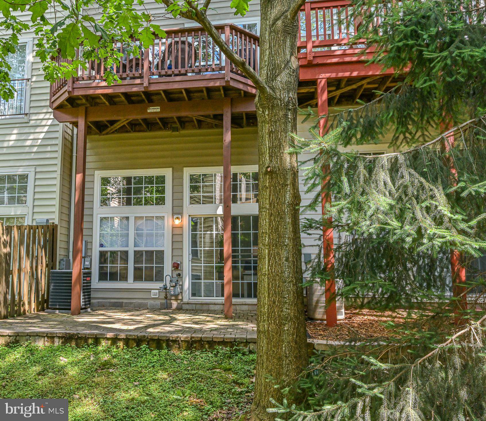 4142 Timber Log Way Fairfax, VA 22030 - Photo 26 of 27 Rear Exterior