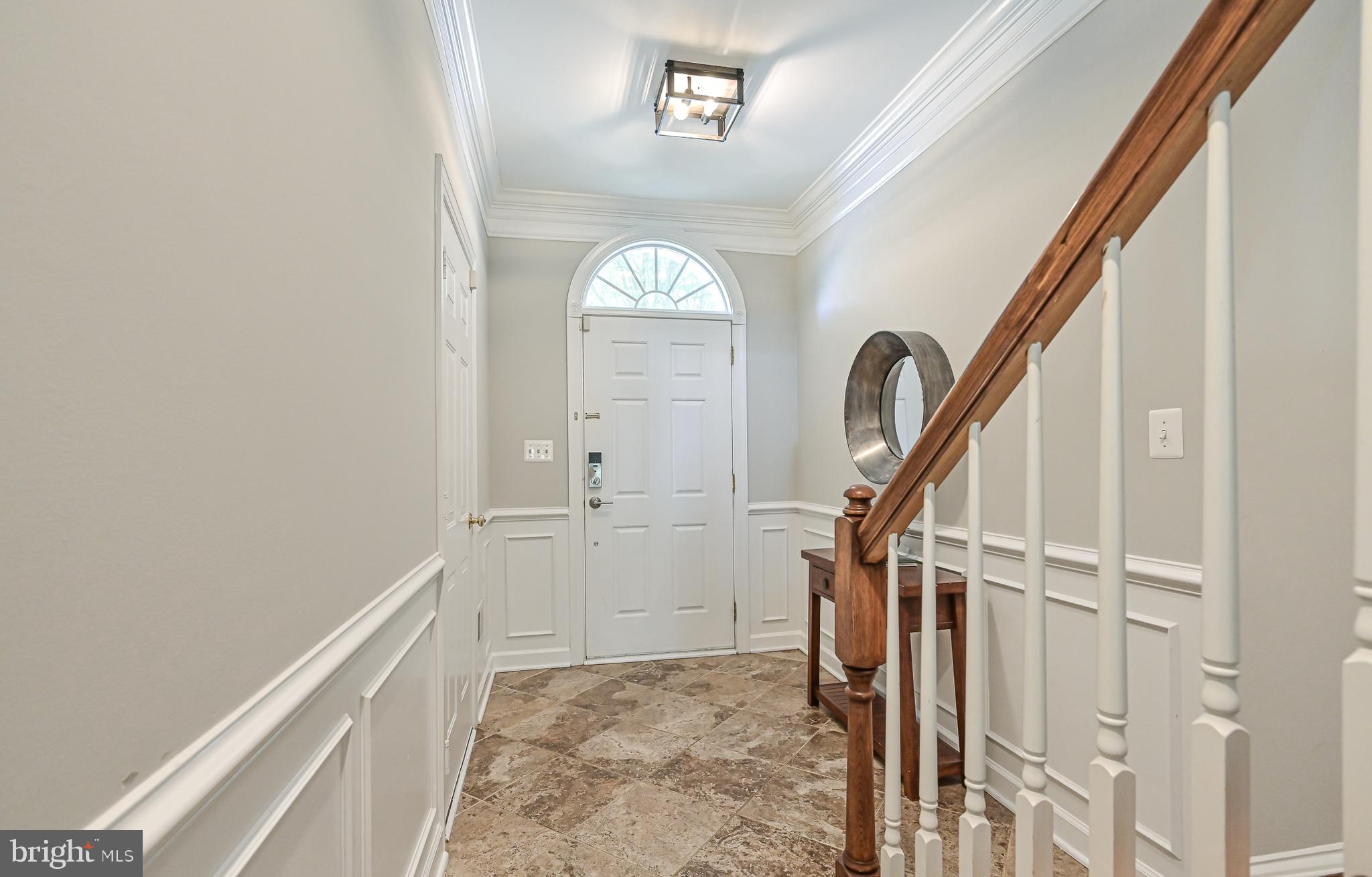 4142 Timber Log Way Fairfax, VA 22030 - Photo 4 of 27 Foyer