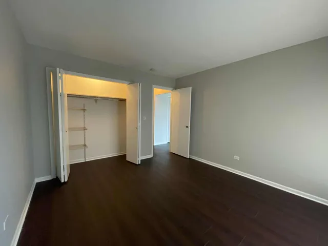 $1,600 | 202 North Waters Edge Drive, Unit 201, Glendale Heights, IL 60139