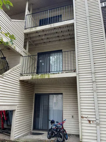 $1,600 | 202 North Waters Edge Drive, Unit 201, Glendale Heights, IL 60139