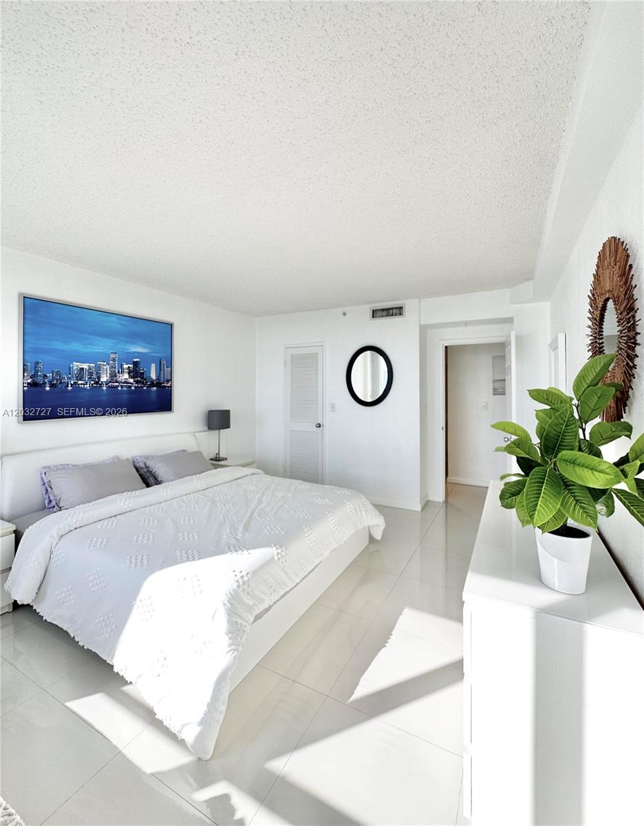 1500 Bay Road, Unit 820S Miami Beach, FL 33139 - Photo 11 of 15