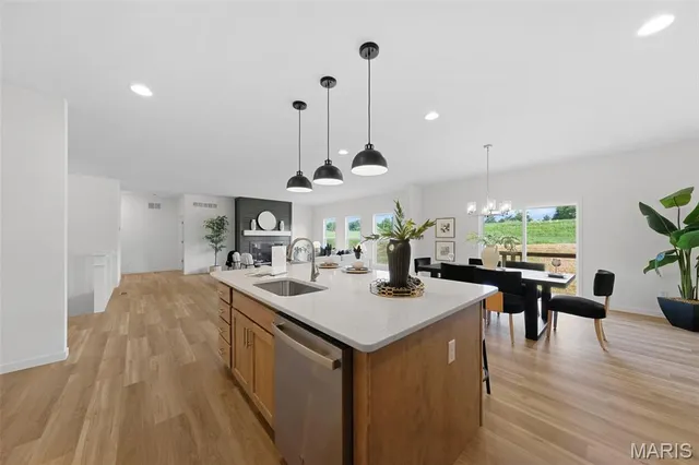 $558,697 | 109 Sommers Creek, O'Fallon, MO 63368