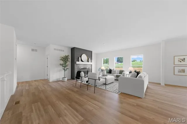 $558,697 | 109 Sommers Creek, O'Fallon, MO 63368