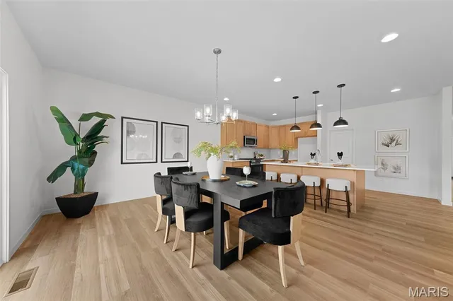 $558,697 | 109 Sommers Creek, O'Fallon, MO 63368