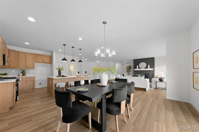 $558,697 | 109 Sommers Creek, O'Fallon, MO 63368