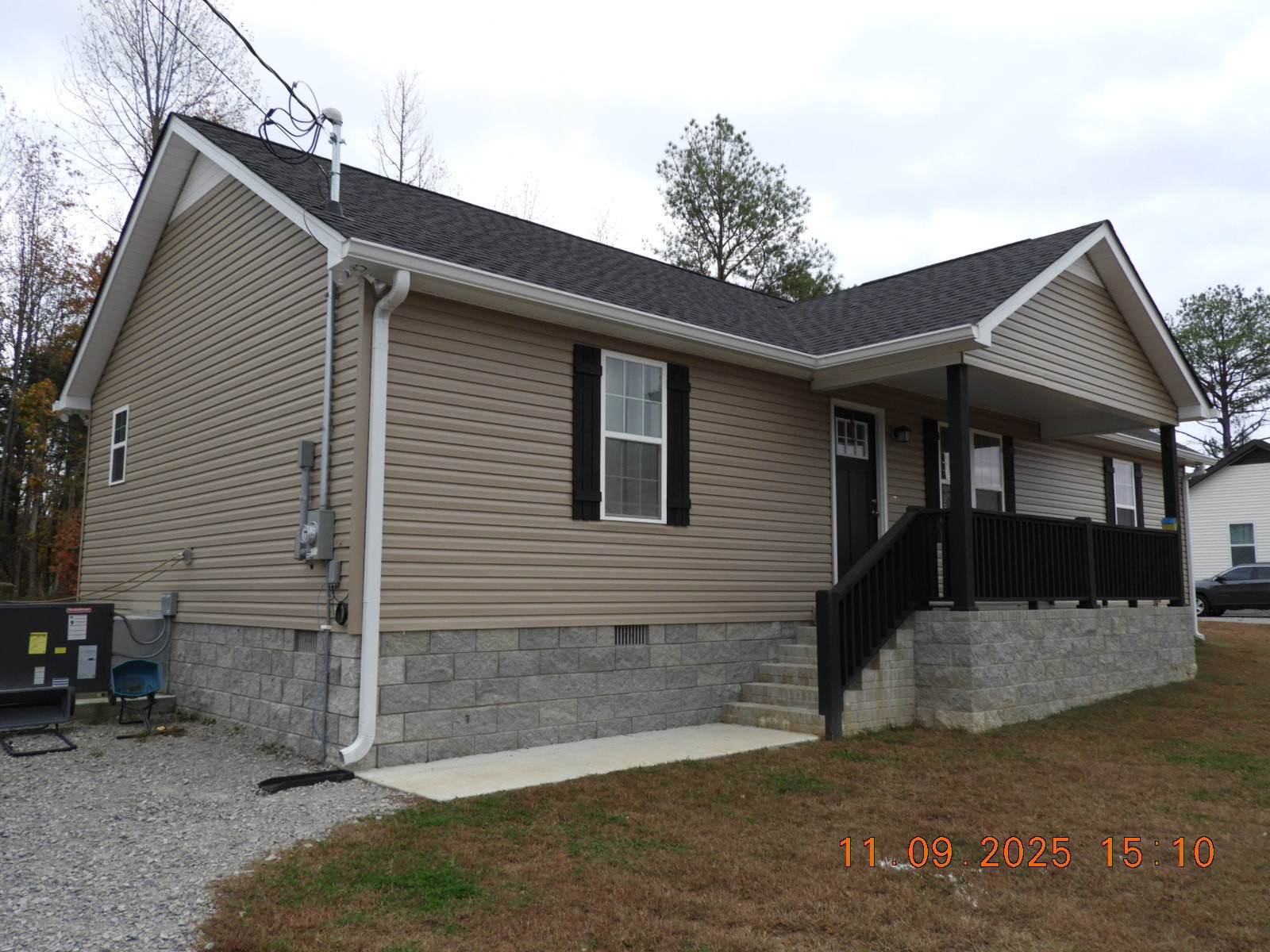3135 Oak Grove Road Goodspring, TN 38460 - Photo 5 of 62 a front view of a house with a yard