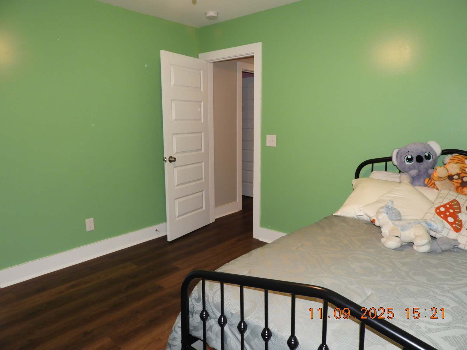 3135 Oak Grove Road Goodspring, TN 38460 - Photo 58 of 62 a view of a room with toys and wooden floor
