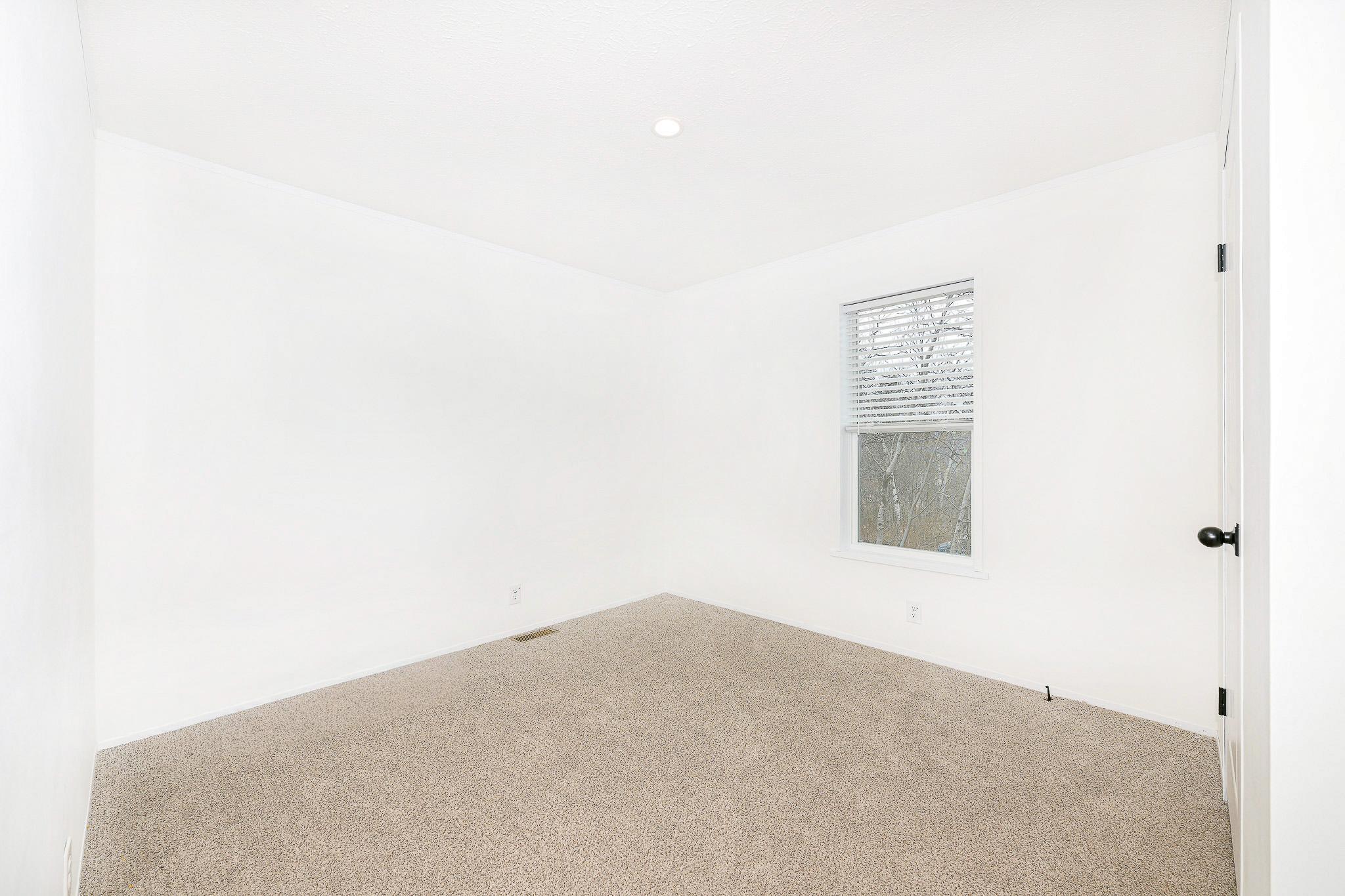 111 South Teak Avenue Duluth, MN 55811 - Photo 18 of 36