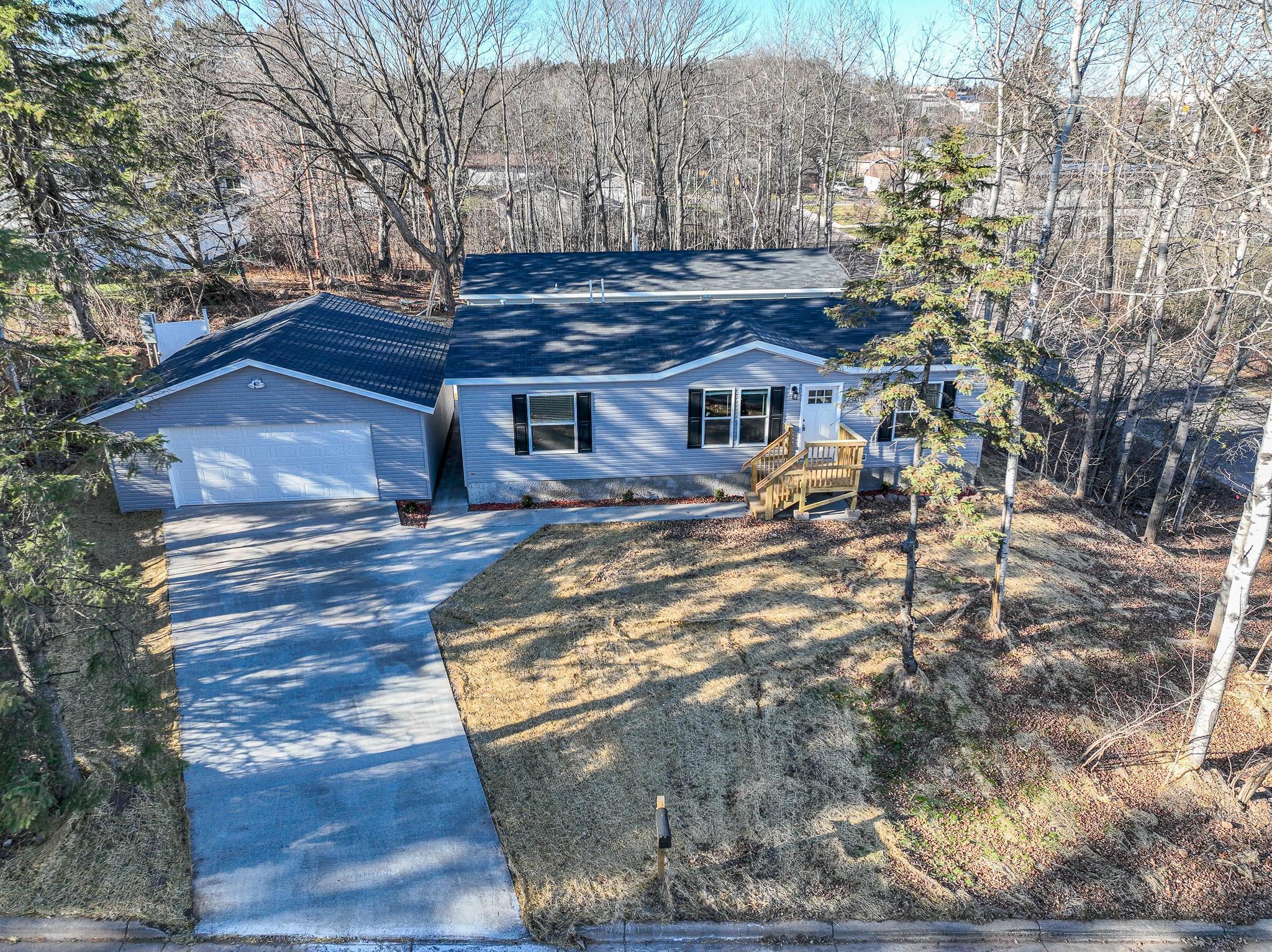 111 South Teak Avenue Duluth, MN 55811 - Photo 26 of 36