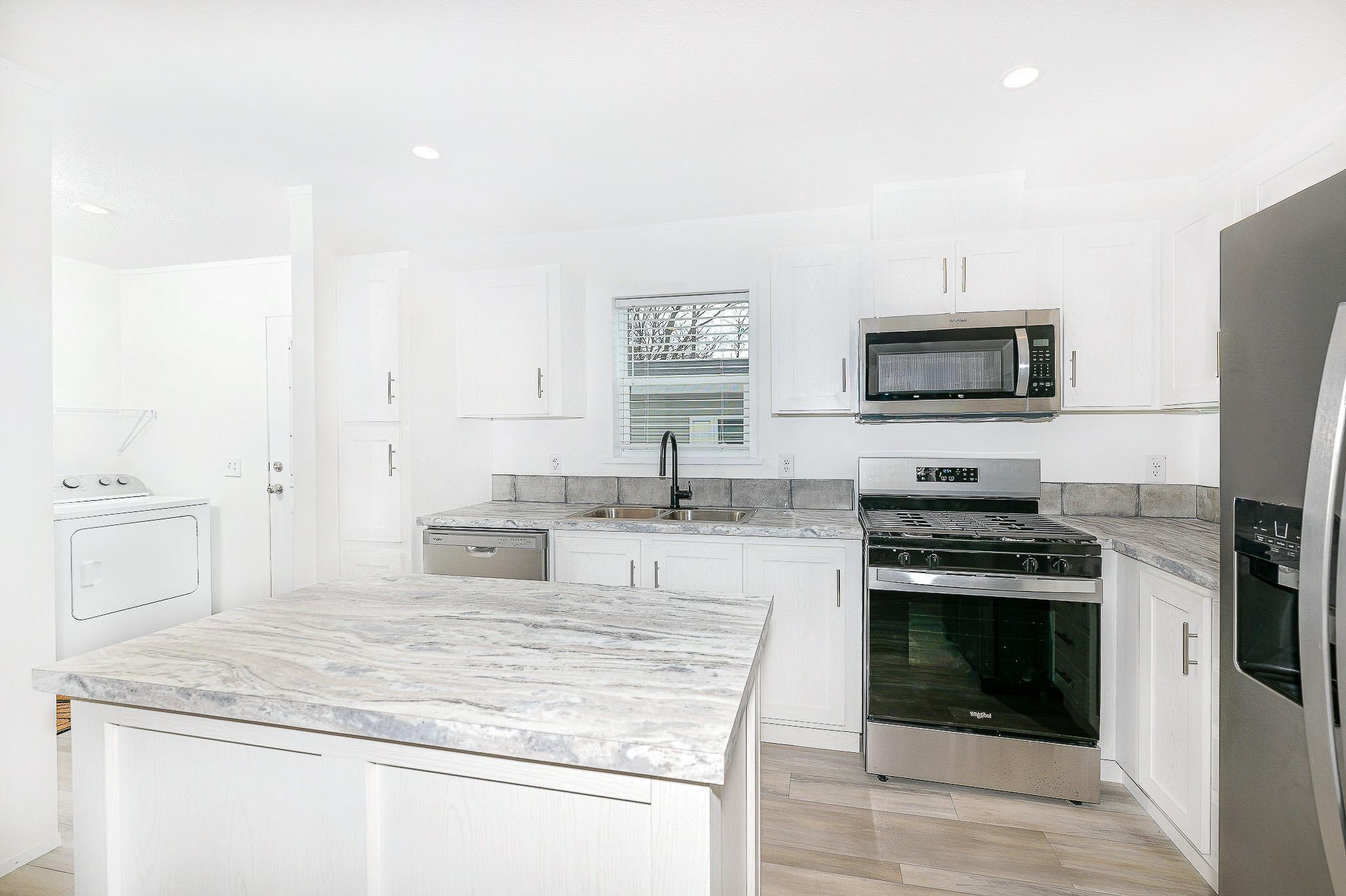 111 South Teak Avenue Duluth, MN 55811 - Photo 10 of 36