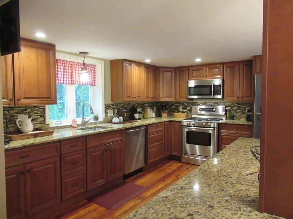 6 Piper Road Acton, MA 01720 - Photo 7 of 28 Gallery Image 7