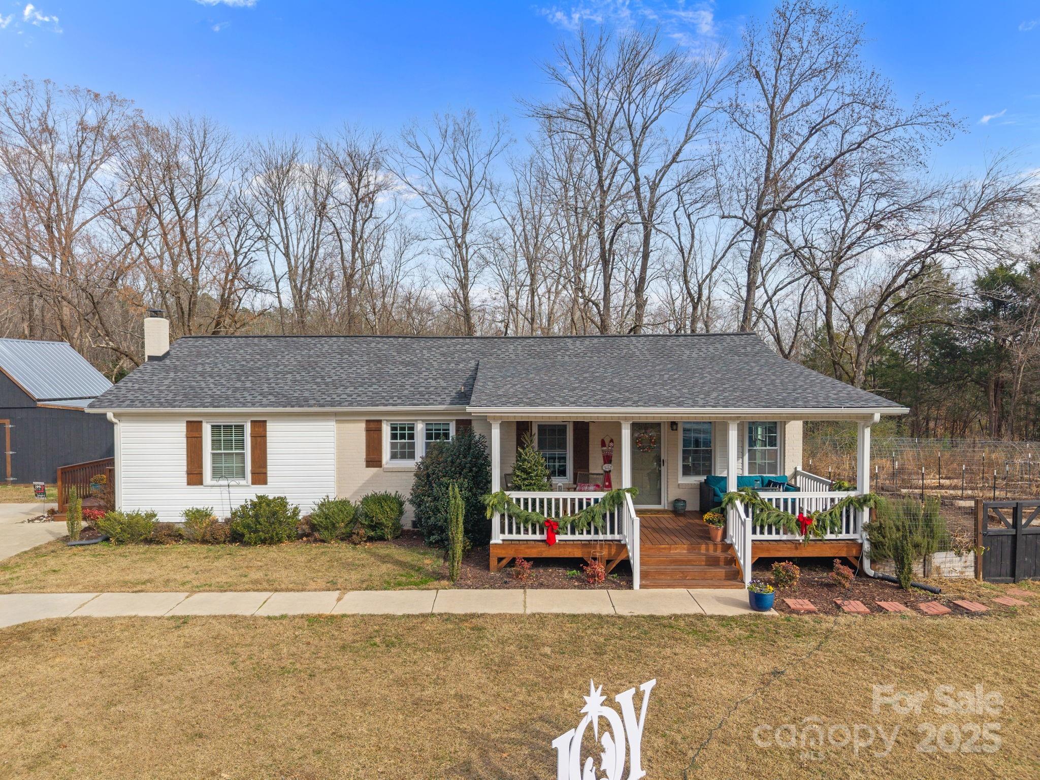 4565 Rob Neal Road Heath Springs, SC 29058 - Photo 2 of 31 Gallery Image 2