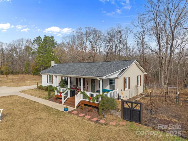 $375,000 | 4565 Rob Neal Road, Heath Springs, SC 29058