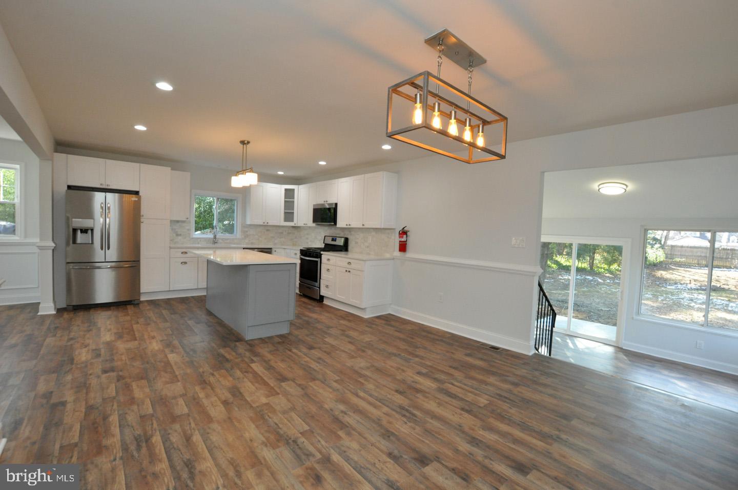 1126 Prospect Ridge Boulevard Haddon Heights, NJ 08035 - Photo 9 of 28 Kitchen & Dining Area