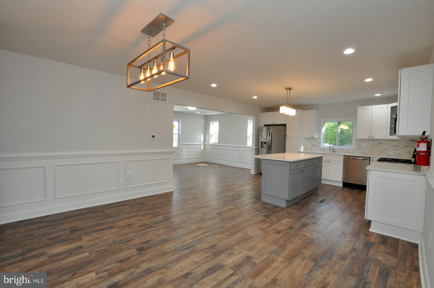 1126 Prospect Ridge Boulevard Haddon Heights, NJ 08035 - Photo 10 of 28 Dining Area