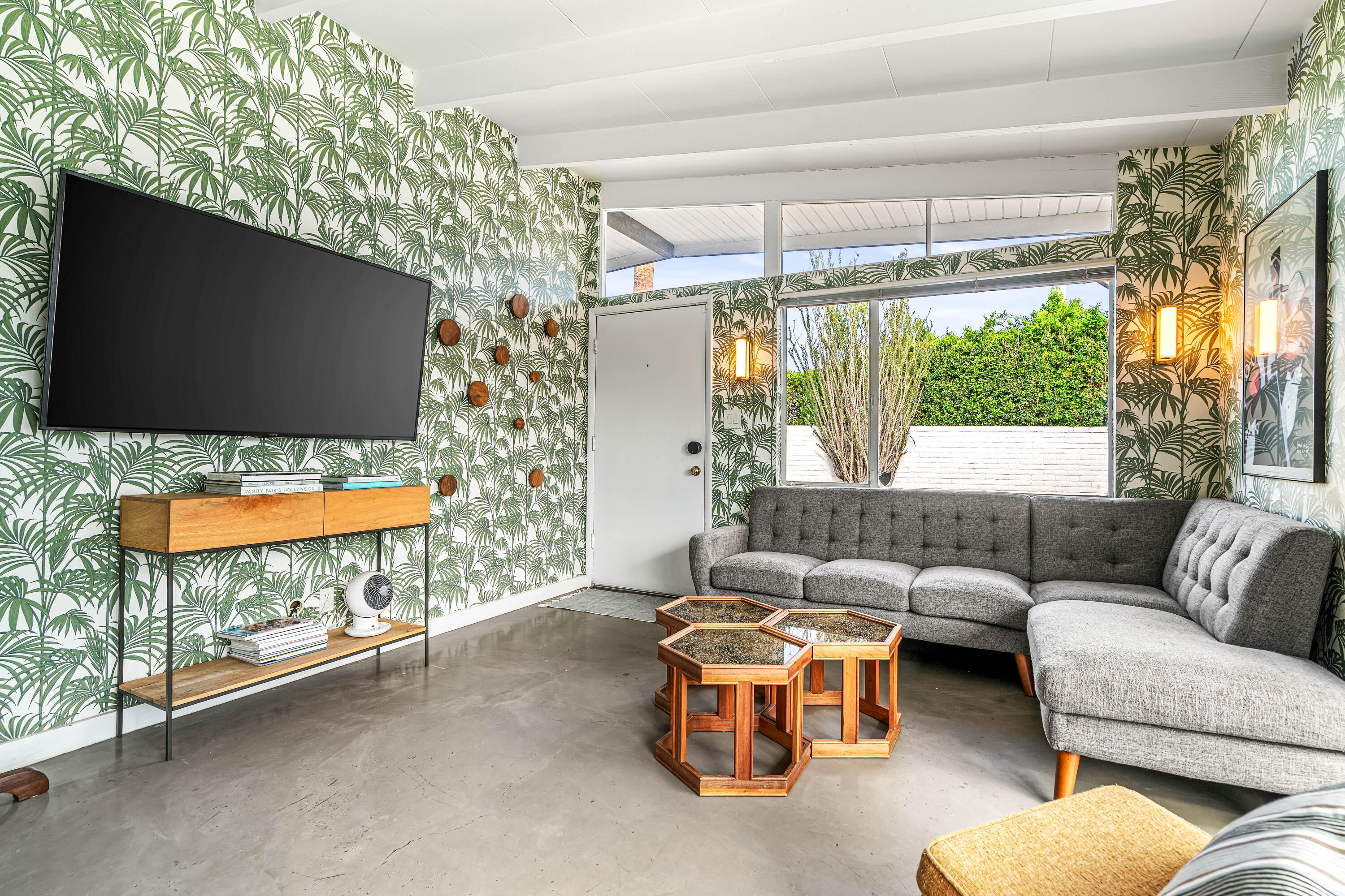 1655 Tamarisk Road Palm Springs, CA 92262 - Photo 9 of 29 IMG-10