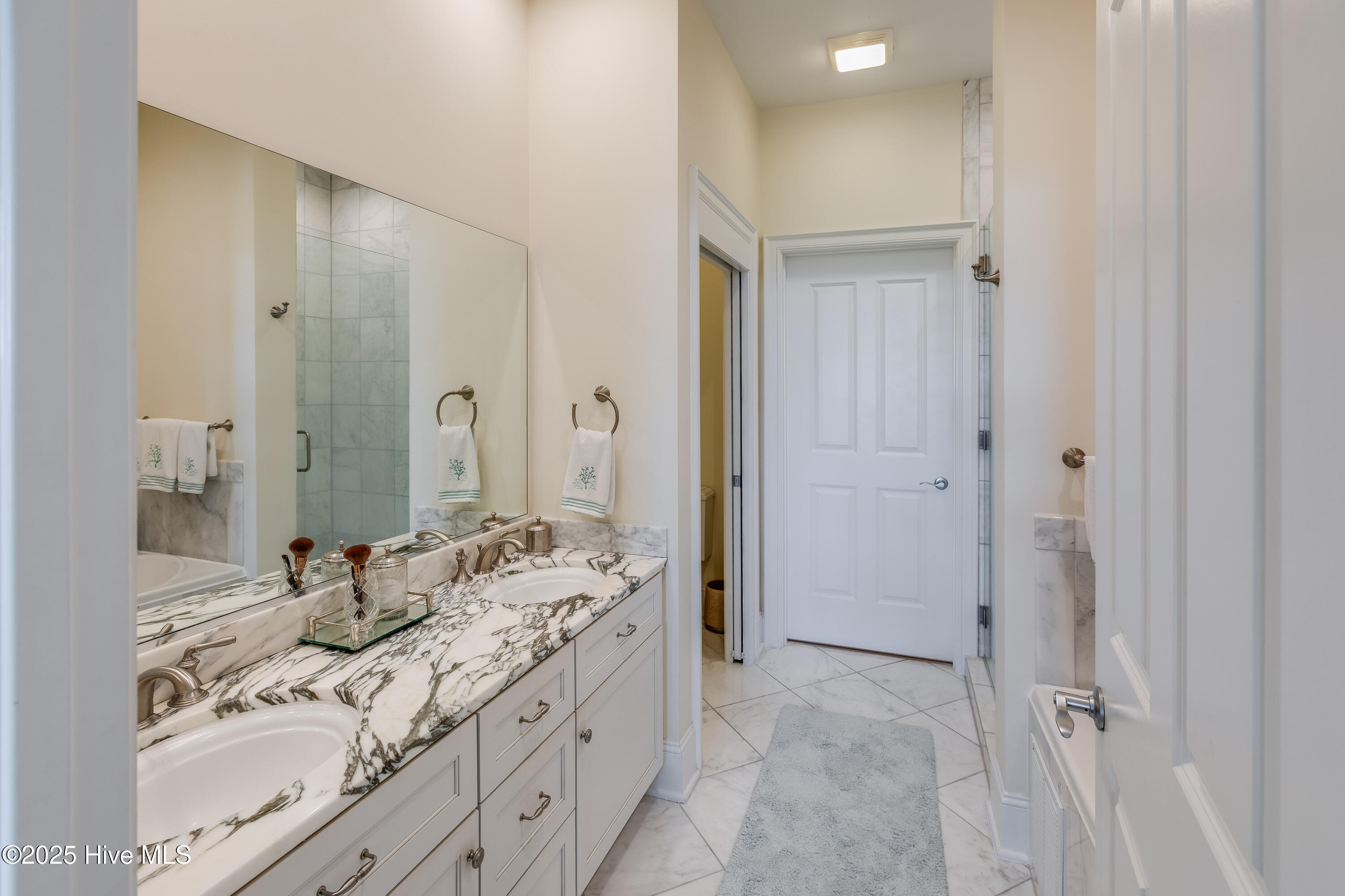 1435 Salter Path Road, Unit C1 Indian Beach, NC 28512 - Photo 14 of 47 Primary Bathroom