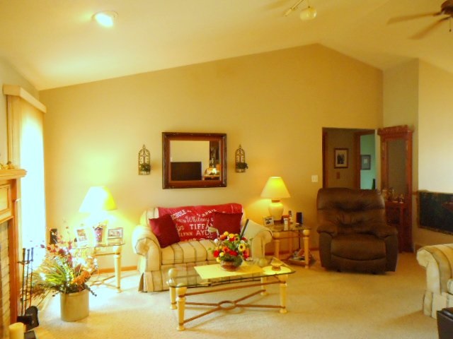 571 Barley Ridge Trail Freeport, IL 61032 - Photo 2 of 19 Gallery Image 2