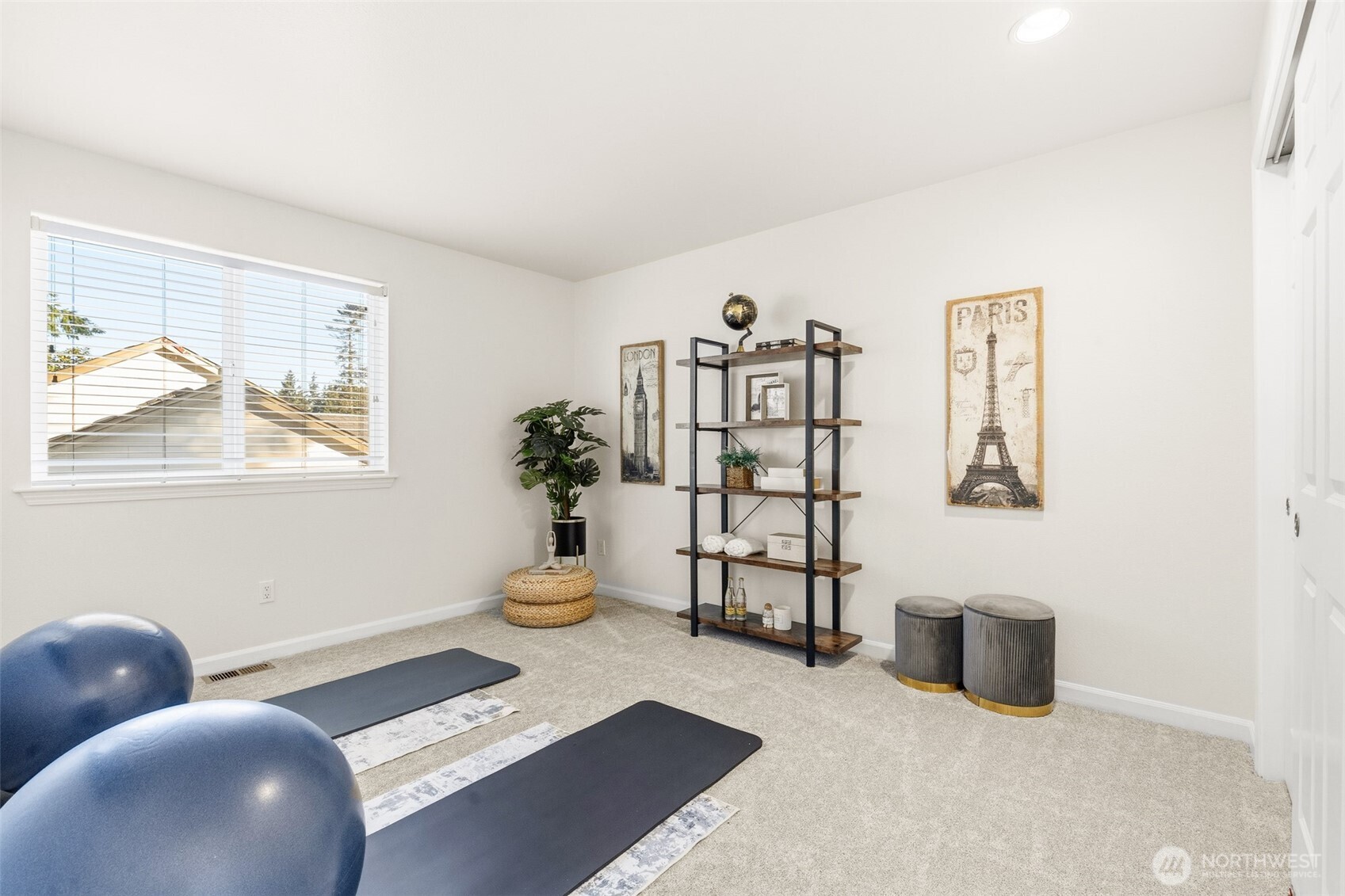 2017 Northeast 24th Place Renton, WA 98056 - Photo 26 of 37