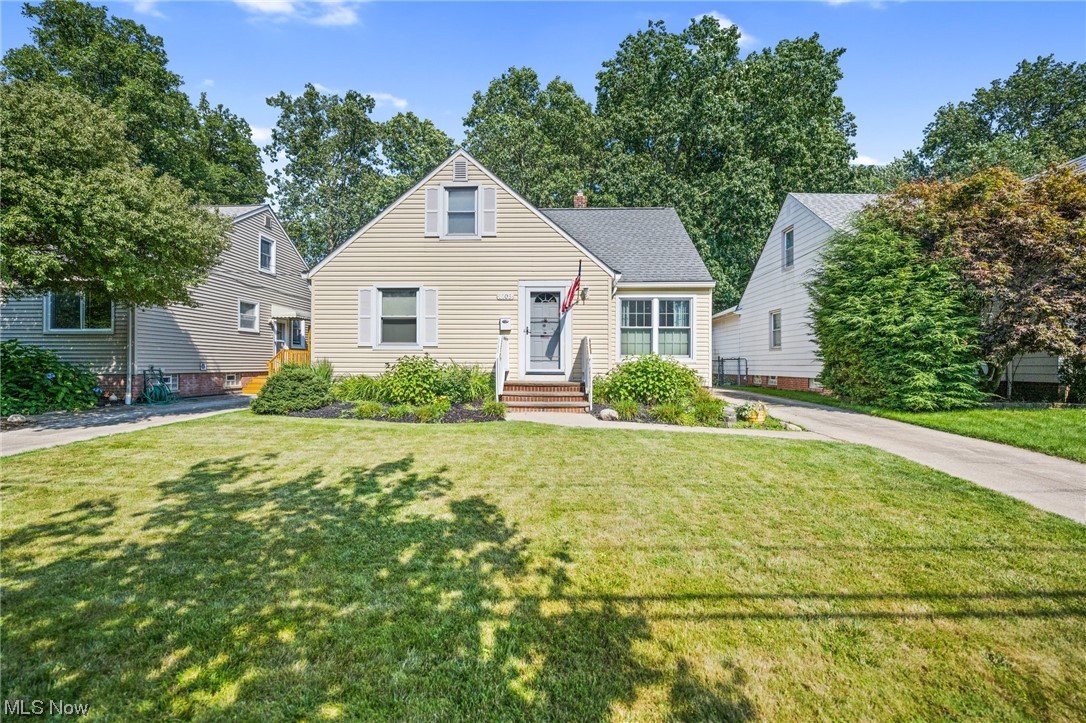1103 Churchill Road Lyndhurst, OH 44124 - Photo 1 of 19