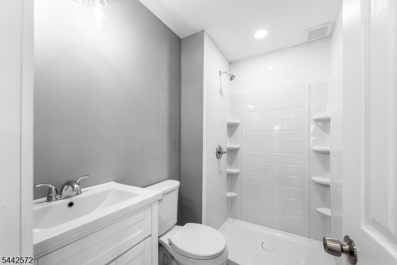 20 Corwin Street Kenvil, NJ 07847 - Photo 12 of 26
