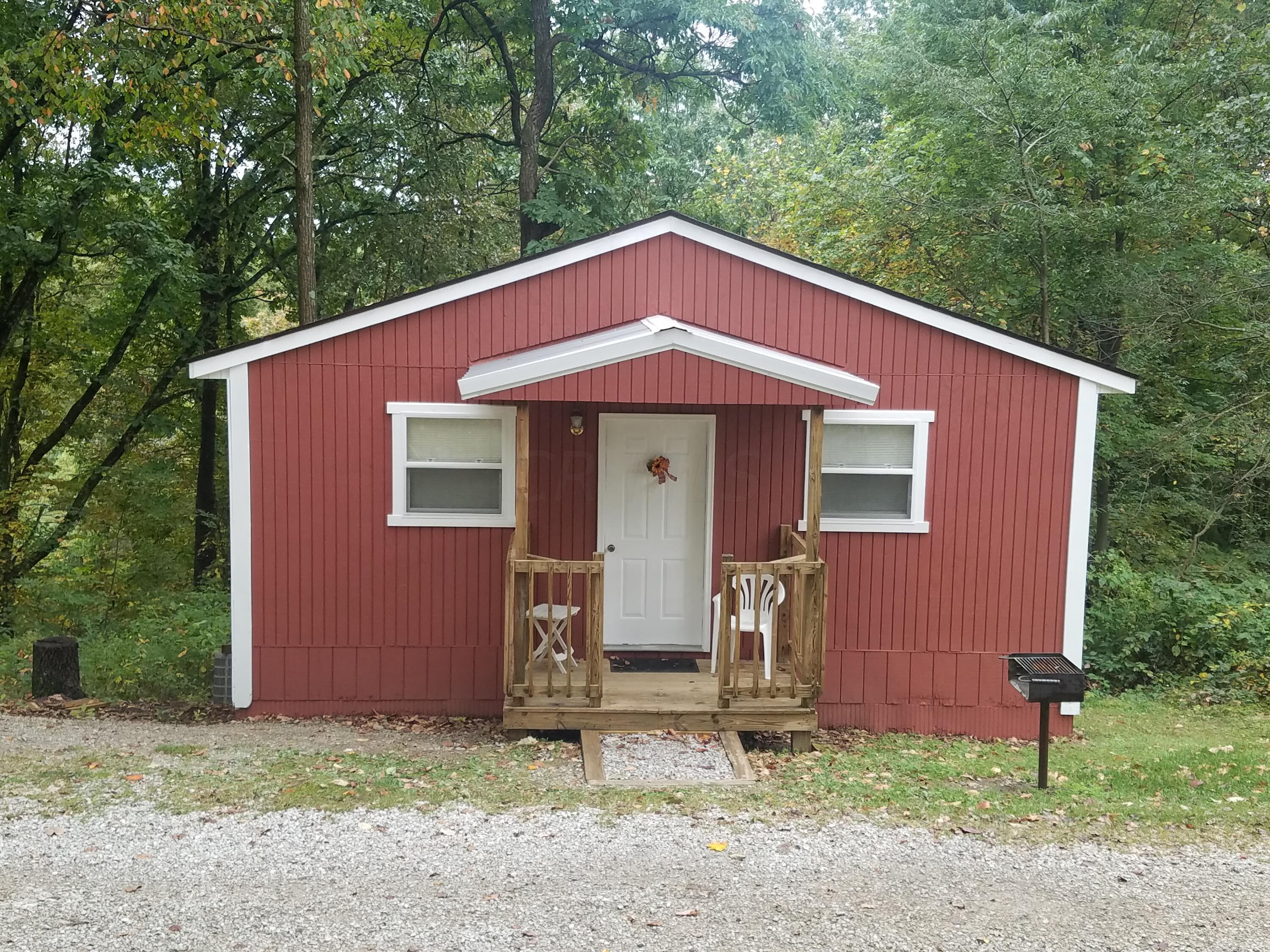 10448 Rich Hollow Road Southwest Lancaster, OH 43130 - Photo 4 of 27 The Maple Cabin