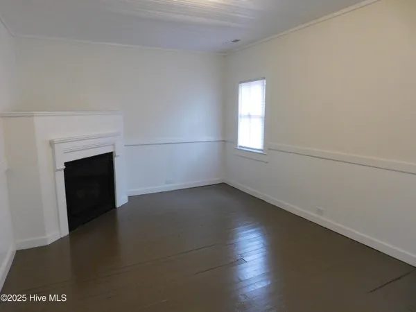 $1,500 | 611 Johnson Street, New Bern, NC 28560