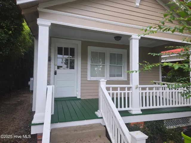 $1,500 | 611 Johnson Street, New Bern, NC 28560