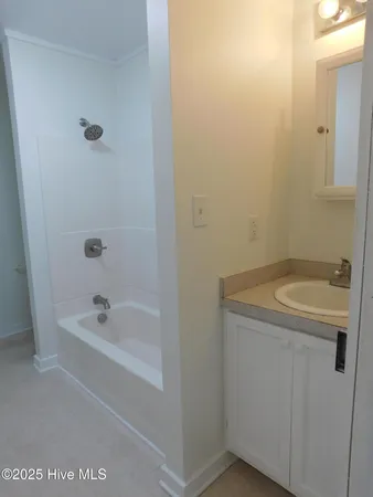 $1,500 | 611 Johnson Street, New Bern, NC 28560