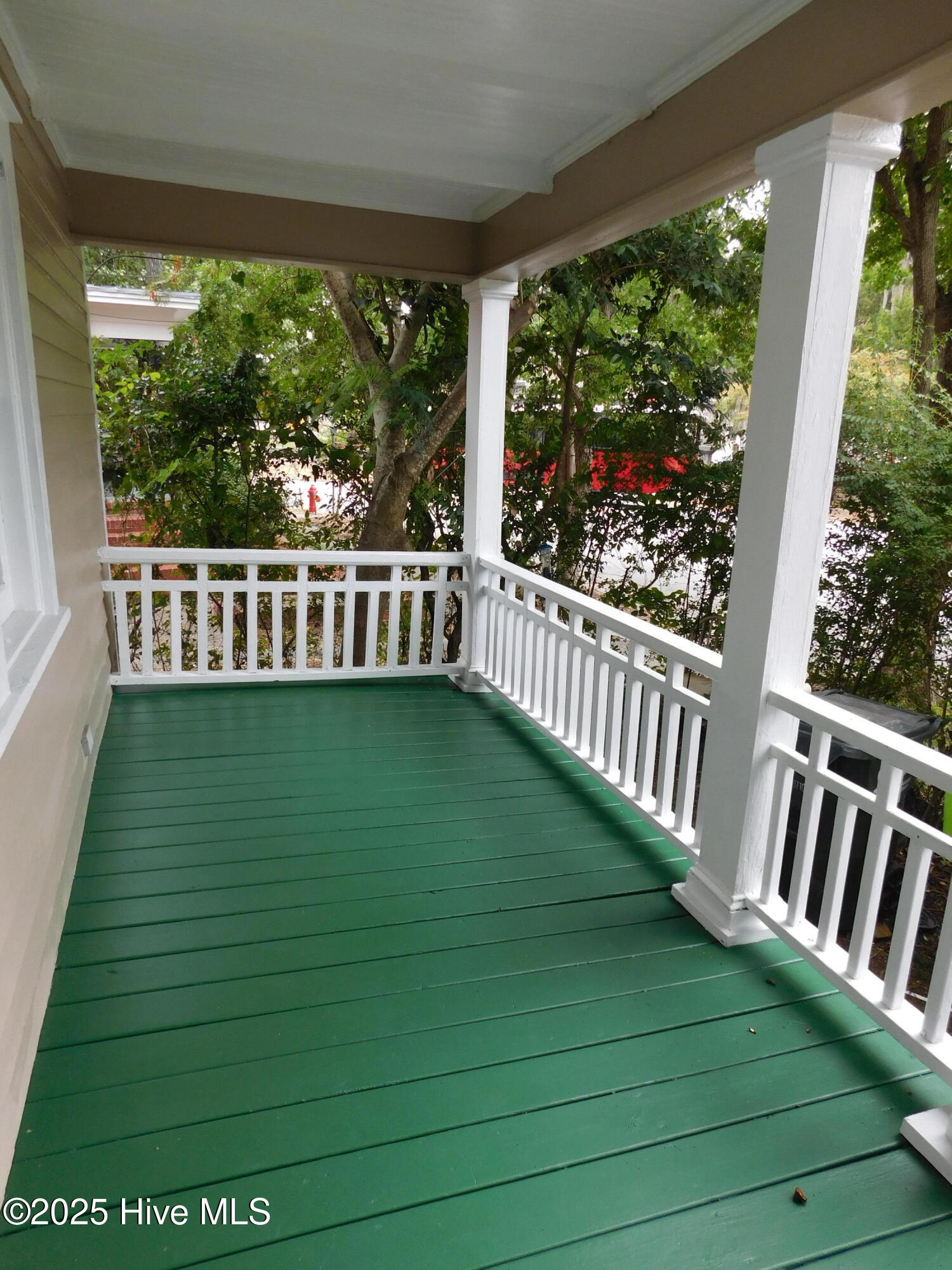 611 Johnson Street New Bern, NC 28560 - Photo 3 of 23 DSCN7053