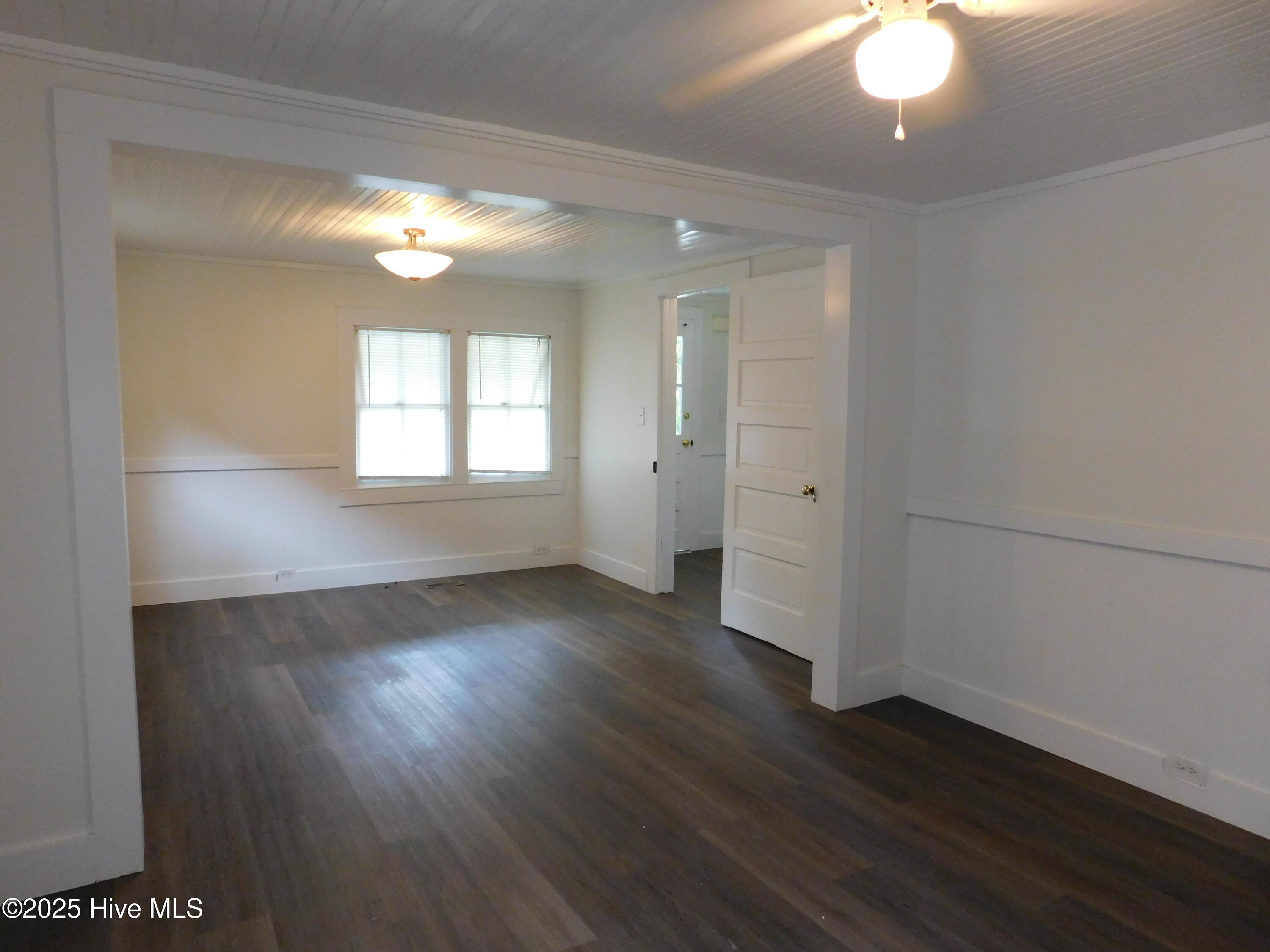 611 Johnson Street New Bern, NC 28560 - Photo 8 of 23 DSCN7035