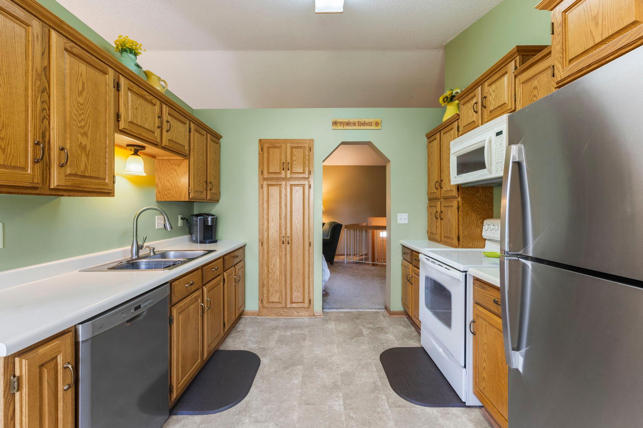 9044 Sequoia Road St. Paul, MN 55125 - Photo 19 of 69