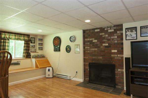 43 Fernbrook Road Northborough, MA 01532 - Photo 15 of 19 Gallery Image 15