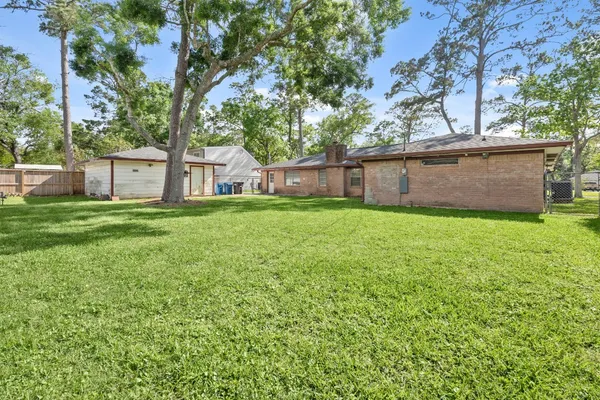 $2,495 | 2707 Mt Vernon Drive, Dickinson, TX 77539