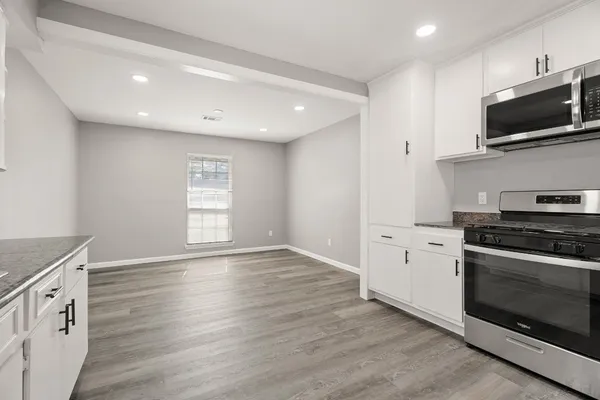 $2,495 | 2707 Mt Vernon Drive, Dickinson, TX 77539