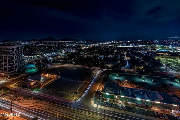 $279,900 | 4750 North Central Avenue, Unit L17, Phoenix, AZ 85012