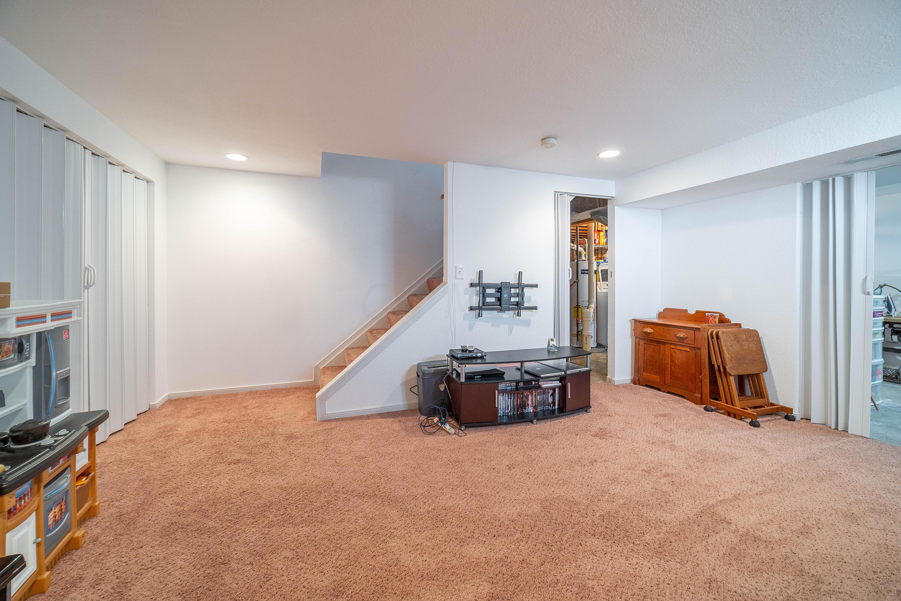 2743 Barrows Road Columbus, OH 43232 - Photo 53 of 57 2743 Barrows Rd-62