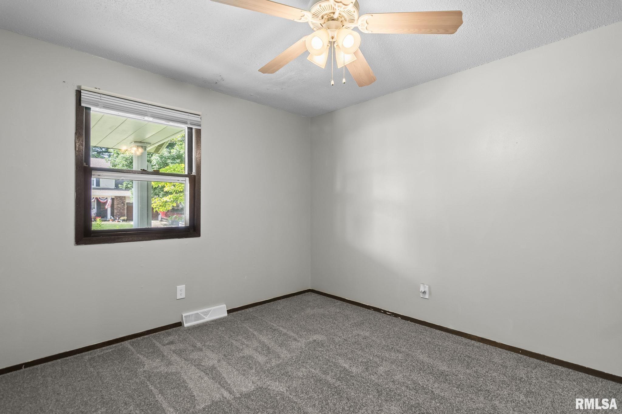 109 Basswood Road Springfield, IL 62712 - Photo 27 of 37