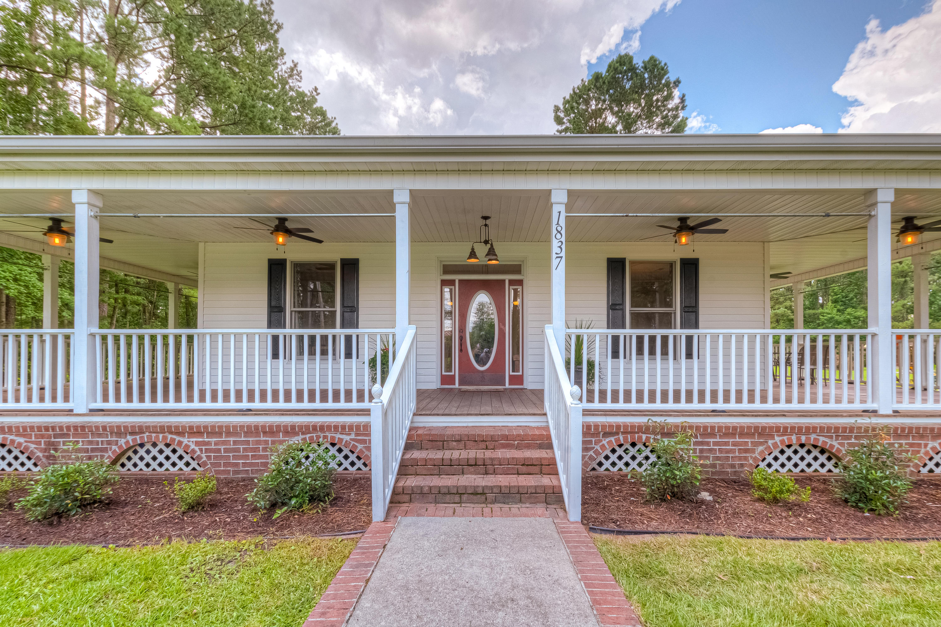 1837 Highway 61 Ridgeville, SC 29472 - Photo 3 of 54 Front