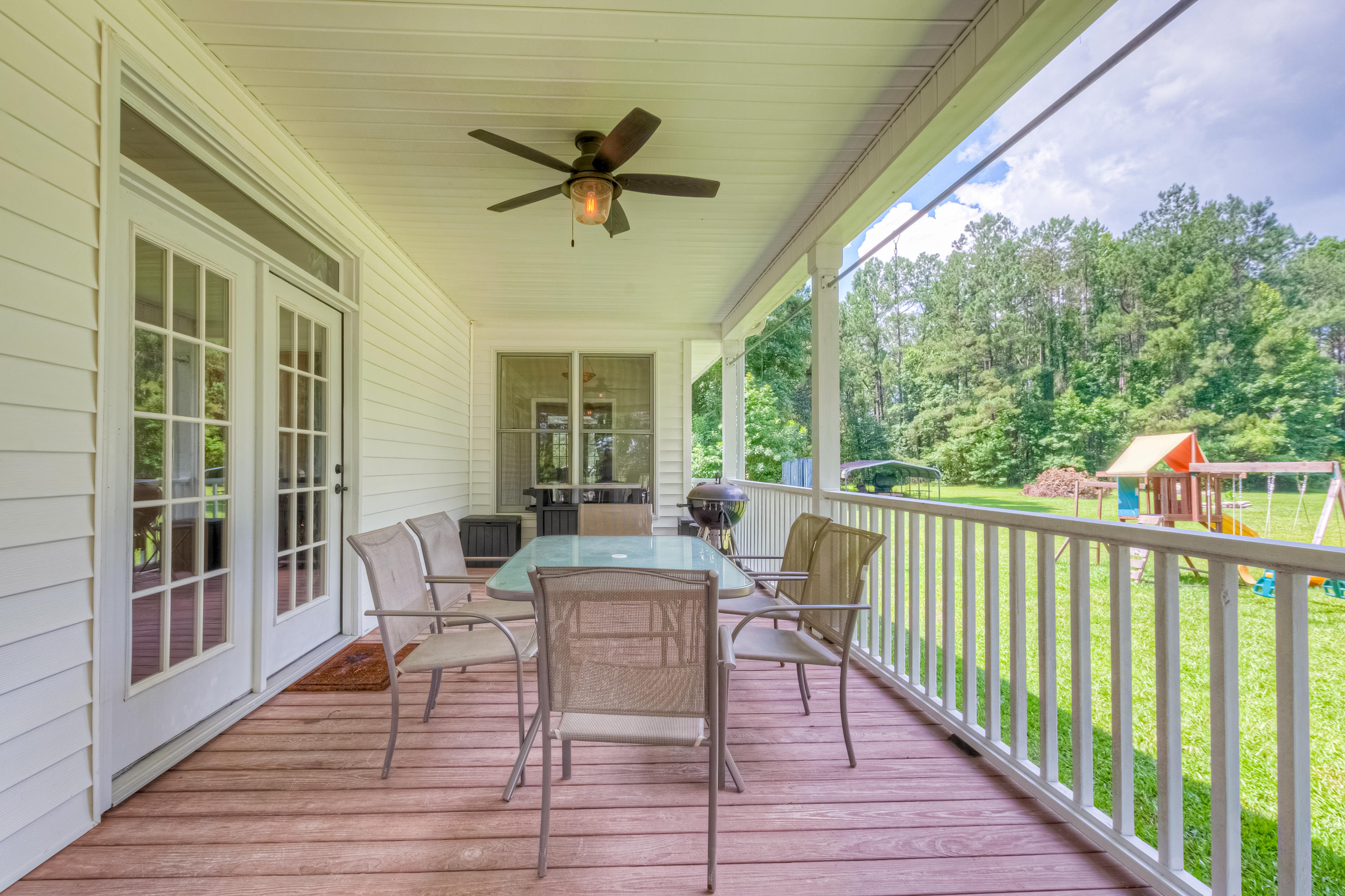 1837 Highway 61 Ridgeville, SC 29472 - Photo 8 of 54 Front Porch (Right Side)