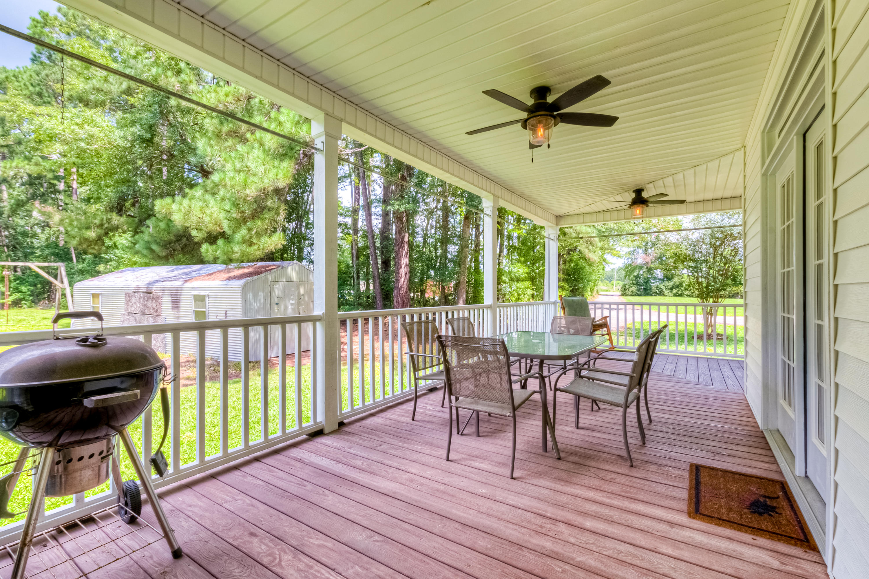 1837 Highway 61 Ridgeville, SC 29472 - Photo 9 of 54 Front Porch (Right Side)