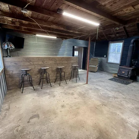 $229,000 | 5305 North Osborn Road, Riverdale, MI 48877