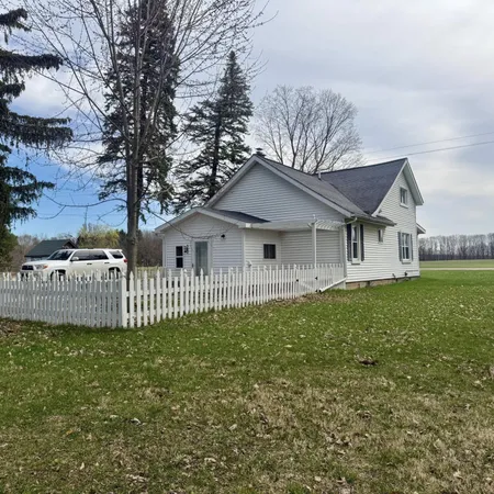 $229,000 | 5305 North Osborn Road, Riverdale, MI 48877