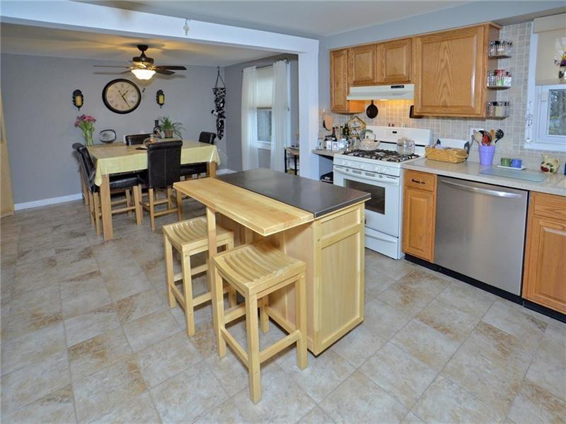 634 Blue Ridge Road Pittsburgh, PA 15239 - Photo 7 of 25 Gallery Image 7