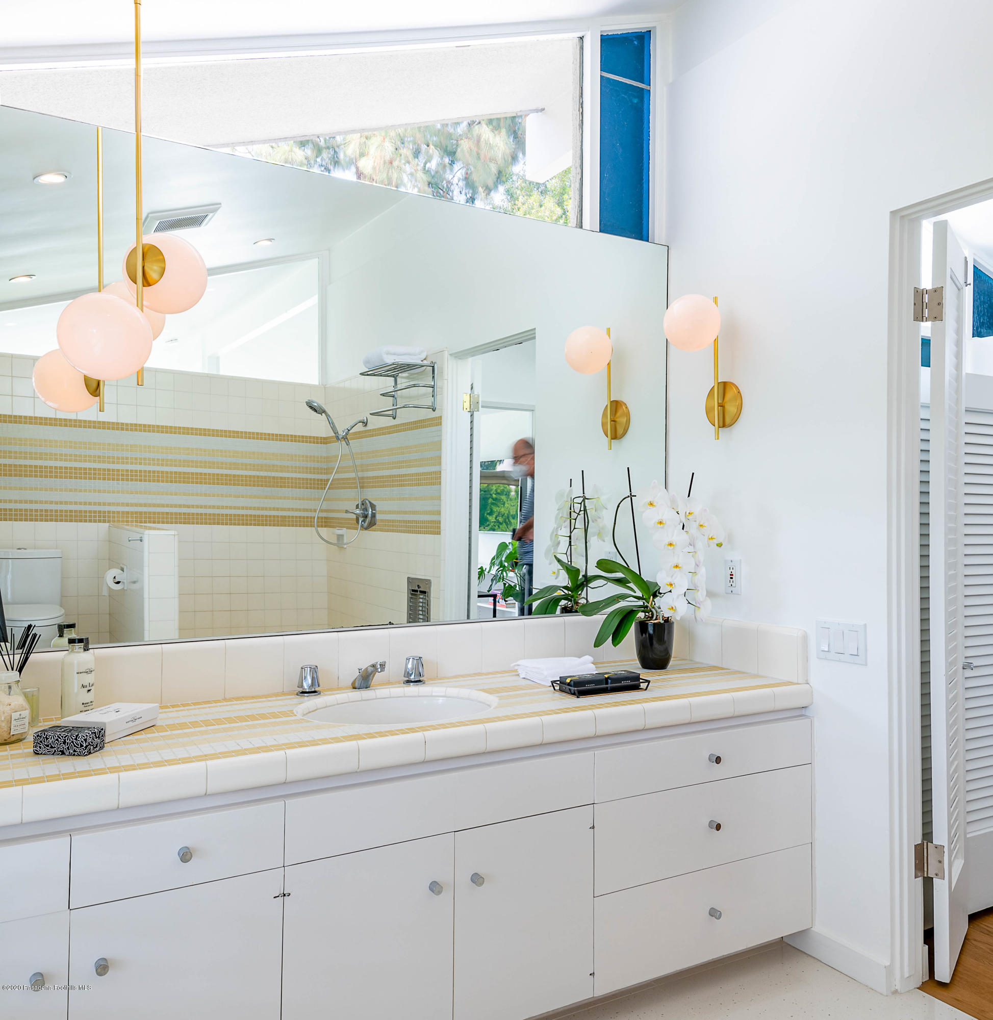 2210 Cielo Place Arcadia, CA 91006 - Photo 22 of 39 a bathroom with a double vanity sink and a mirror